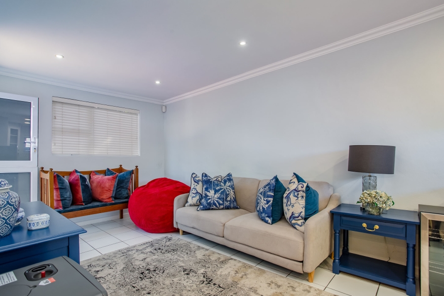 4 Bedroom Property for Sale in Buitenverwagting Western Cape